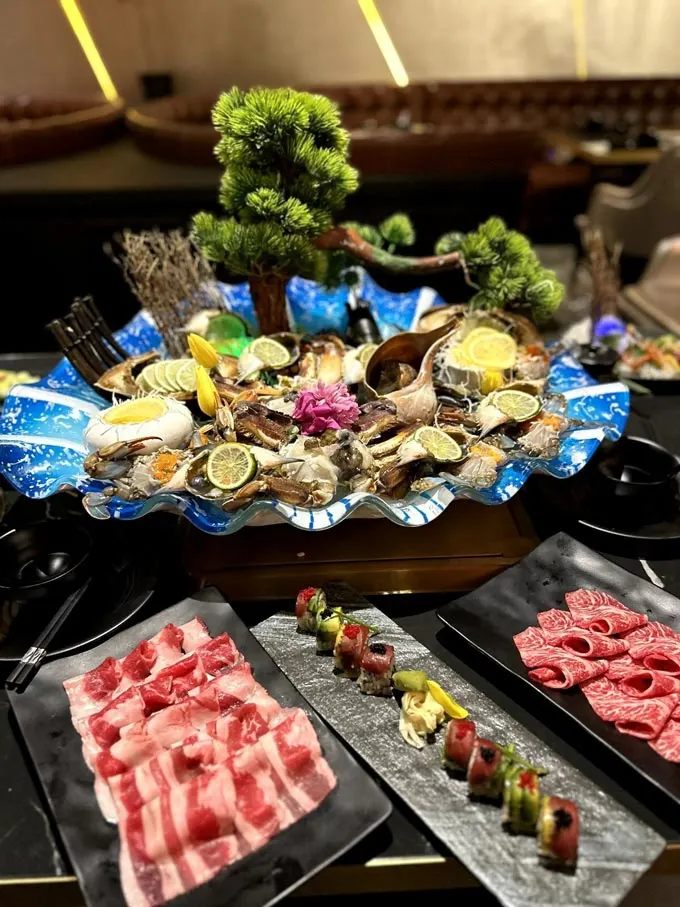 Raosu Hotpot & Sushi Is Open and Bringing All-You-Can-Eat Sushi Back to Midtown