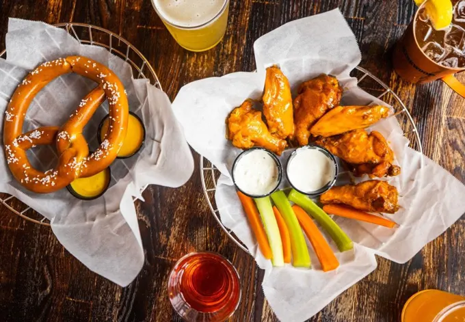 Fri-YAY! Where to Enjoy Summer Fridays and Hot Happy Hours in Chicago
