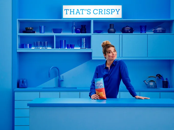 Crispy Minis Unveils Brand Partnership with Beloved Canadian Actress Annie Murphy