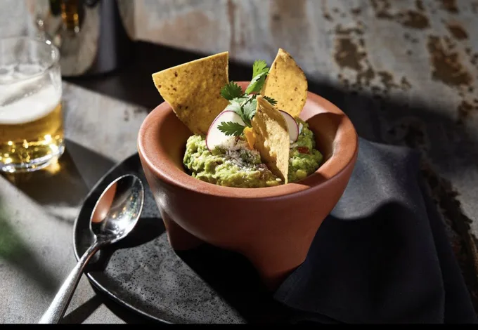 Chef Carlos Gayt&aacute;n Gayt&aacute;n Reveals New Offerings at Tzuco