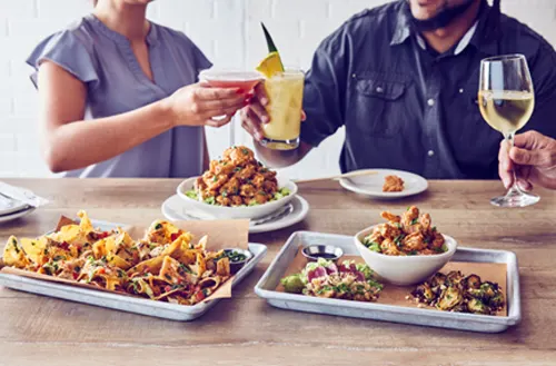 Bonefish Grill Shakes Up New Social Hour w/ $7 Craveable Bites & Beverages