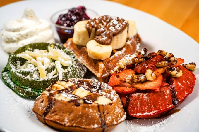 Chicago Waffles Expands to Two New Suburban Locations - Willowbrook and Oak Park