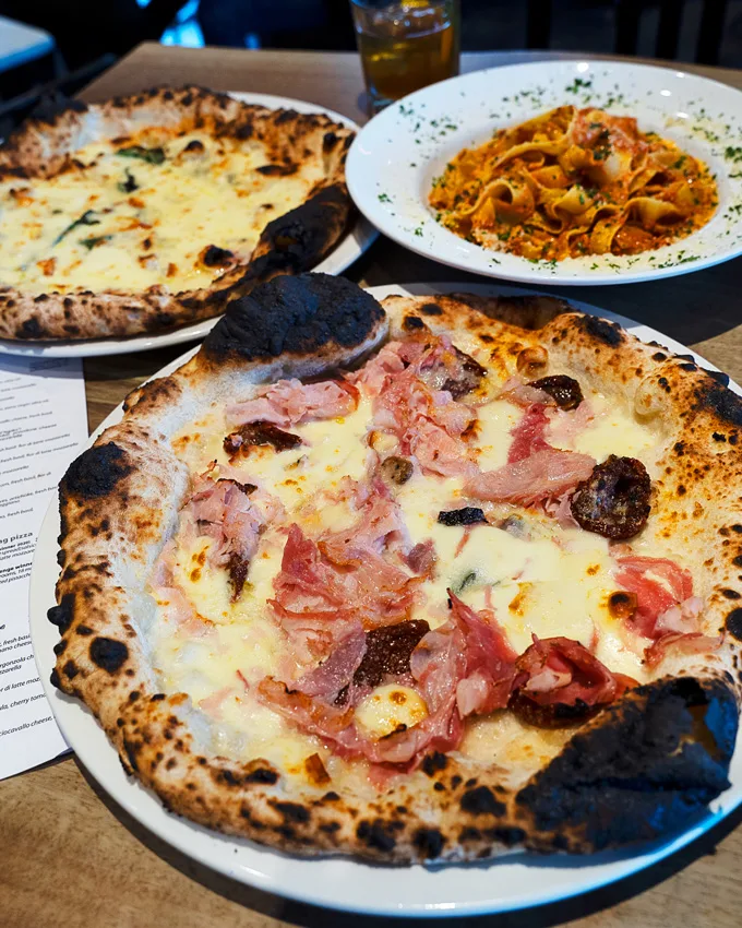 Pizzeria Spacca Napoli Port Moody