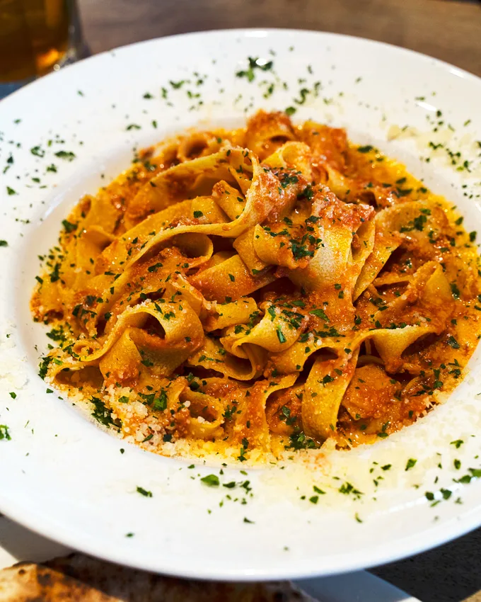 Pizzeria Spacca Napoli Port Moody