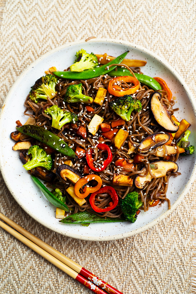 Buckwheat Soba Noodle Stir-Fry Recipe - Foodgressing