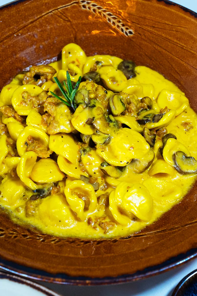 Artusi Restaurant - Italian Restaurant in New Westminster