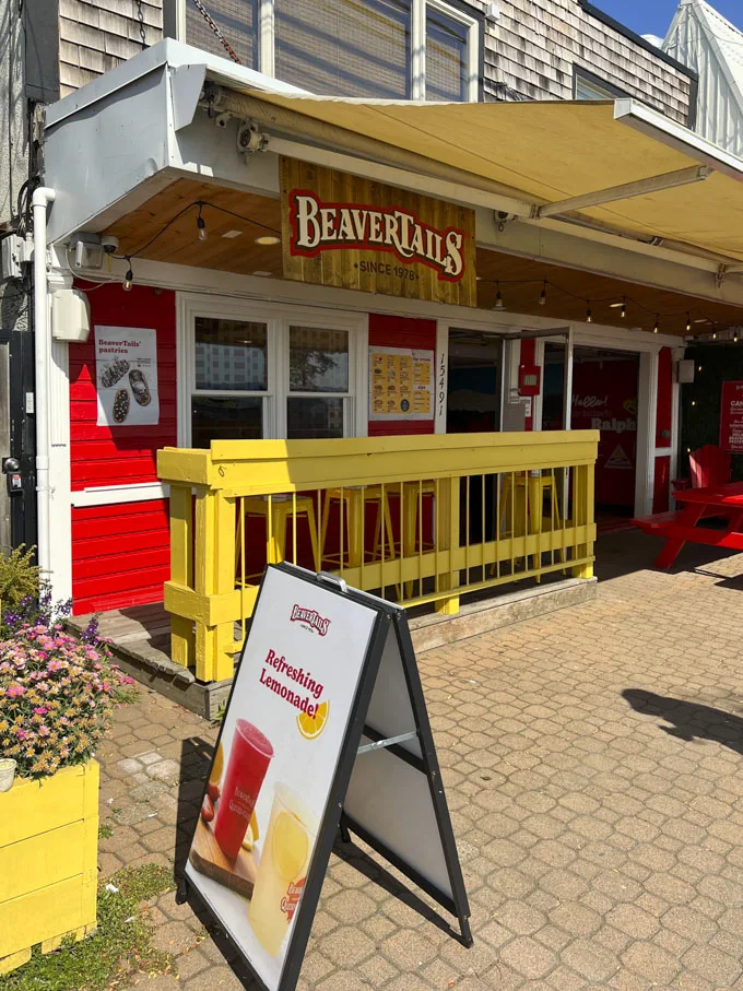 BeaverTails White Rock - Fried dough pastries with toppings