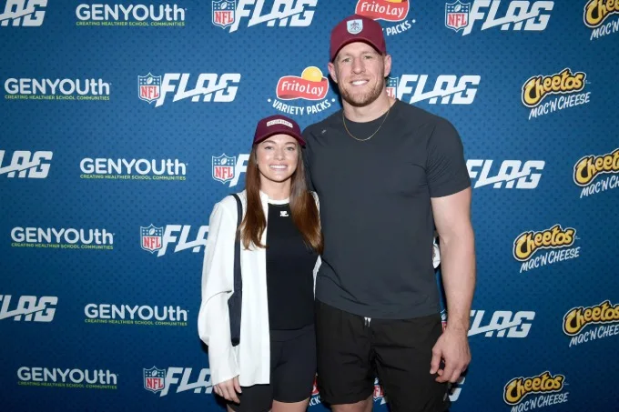 FRITO-LAY Variety Packs and CHEETOS Mac 'N Cheese Team Up with J.J. and Kealia Watt to Provide Access to 10 Million School Meals and Support Thousands in Youth Sports