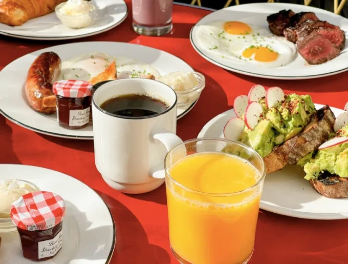 A NYFW Cheat Sheet | Where to Eat, Drink, and Sleep