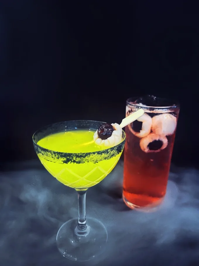 18 Spooktacular Halloween Cocktail Drinks Recipes