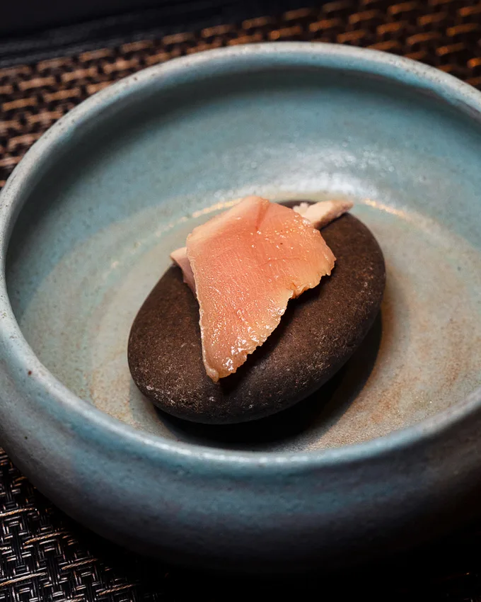 Mako is known to be one of best Japanese restaurants for omakase ("leave it up to the Chef") in Chicago's West Loop.