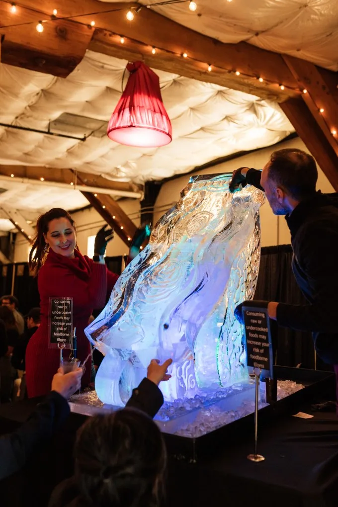 Elliott's Oyster New Year turns 30