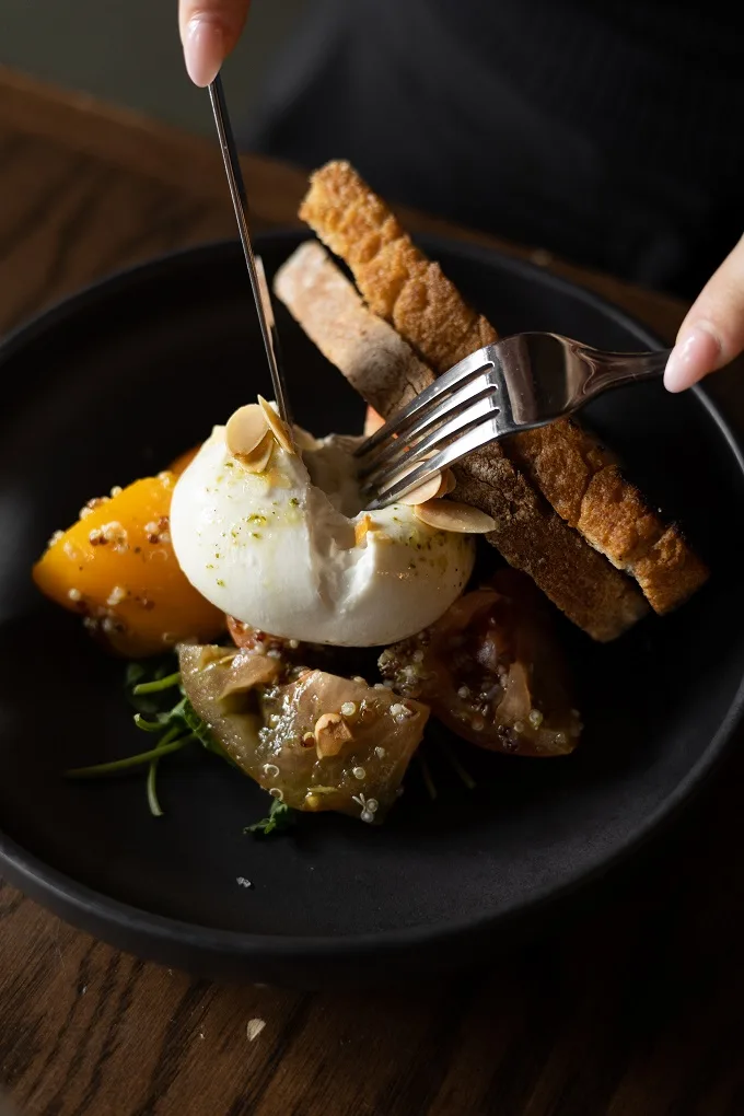 Discover Gaspar, Old Montreal&rsquo;s Newest French Bistro!