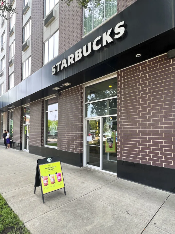 Starbucks Chicago Chinatown [Photos]