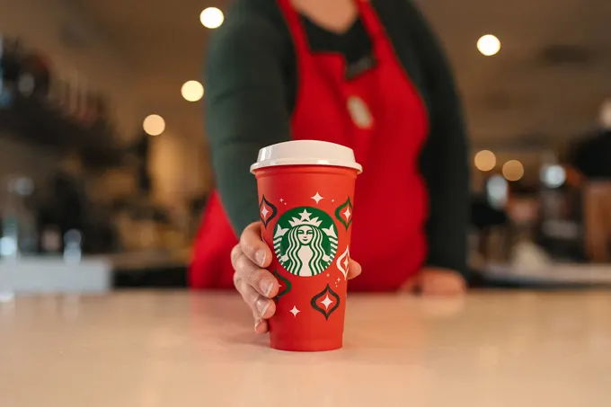 Starbucks Reusable Red Cup Giveaway Canada Nov 16
