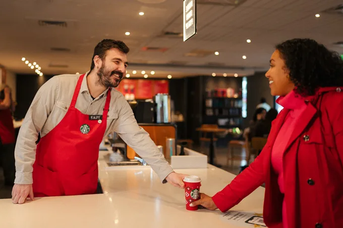 Starbucks Reusable Red Cup Giveaway Canada Nov 16