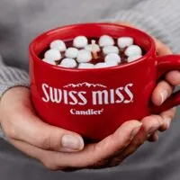 Get Cozy This Hot Cocoa Season With The Swiss Miss Candier Candle