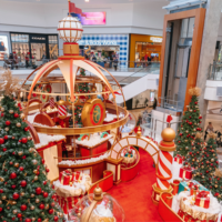 GTA’s Largest Santa Experience Is Coming To Scarborough Town Centre Along With A Commemorative Holiday Hot Air Balloon Set And Anniversary Ornaments