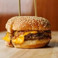 Bash Burger, Serving Six-Time Award-Winning Burger, Opens At Urbanspace Vanderbilt
