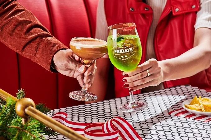 TGI Fridays Introduces A Newly Revamped Beverage Program Featuring 14 Innovative Cocktails For The Holidays