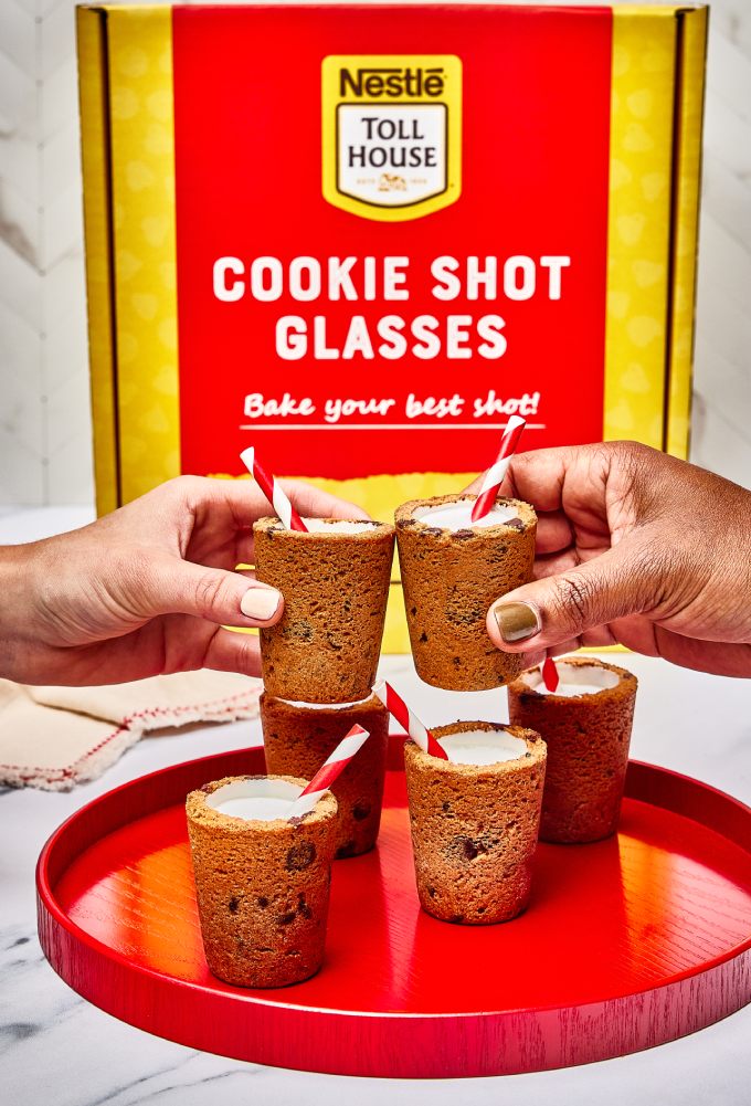 Nestlé Toll House Cookie Shot Kits for the Holidays
