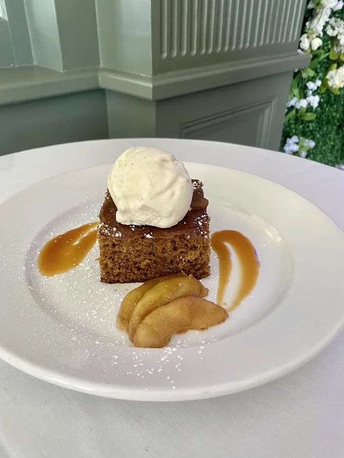 Tujague’s New Orleans Apple Spice Cake Recipe