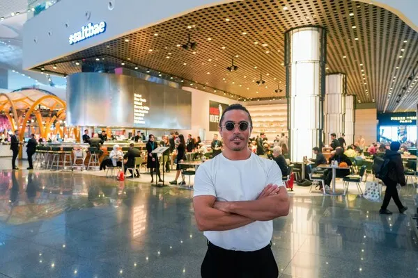 Saltbae Burger Will Redefine Traveler Dining Experience At Iga Istanbul Airport