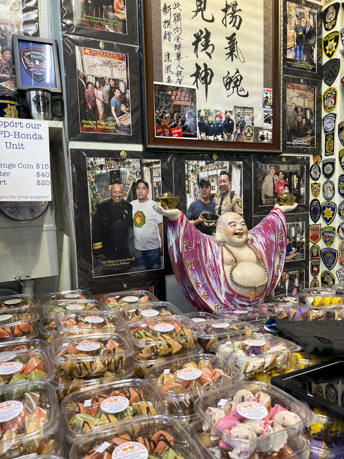 Golden Gate Fortune Cookie Factory in San Francisco [My Experience]