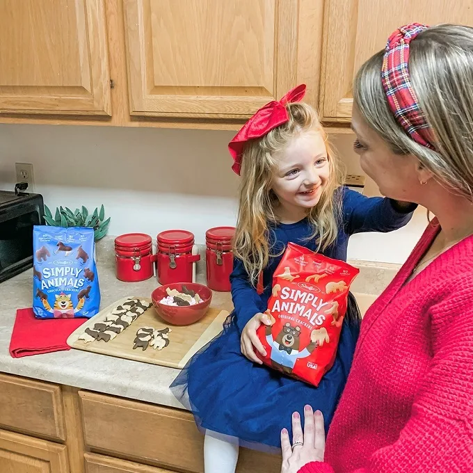 Stauffer's Pre-Launches A New, Cleaner Animal Cracker Formula With Stauffer's Simply Animals