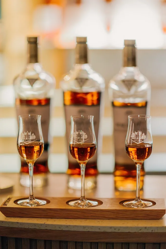 Winter | Where To Drink Vancouver: The Library By The Macallan At Four Seasons Whistle