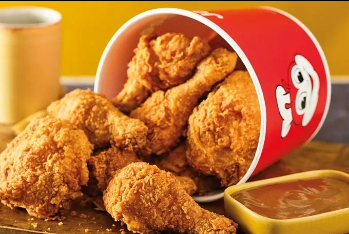 Jollibee Opens in Michigan