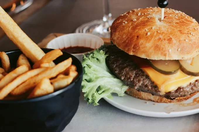 Where to Eat, Drink and Stay in Miami During the International Boat Show