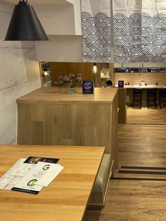 MoMo Sushi Gastown Vancouver - Solid Sushi Spot