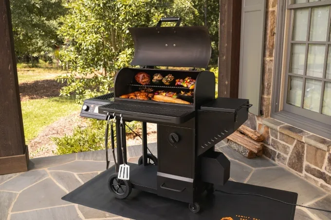 Oklahoma Joe's Makes Everyone a Pitmaster with New Tahoma 900 Auto-Feed Charcoal Smoker
