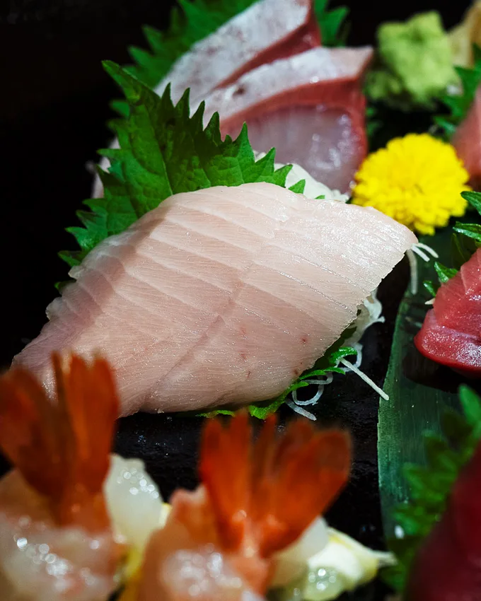 Tom Sushi - Downtown Vancouver Popular Sushi Spot