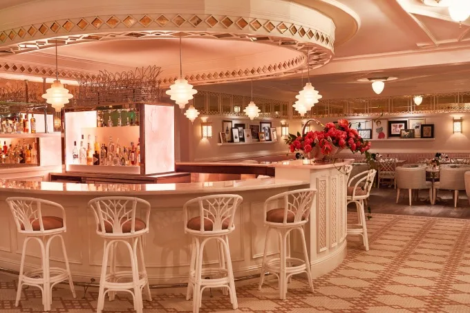 Swan Introduces New Happy Hour + Lunch Menu