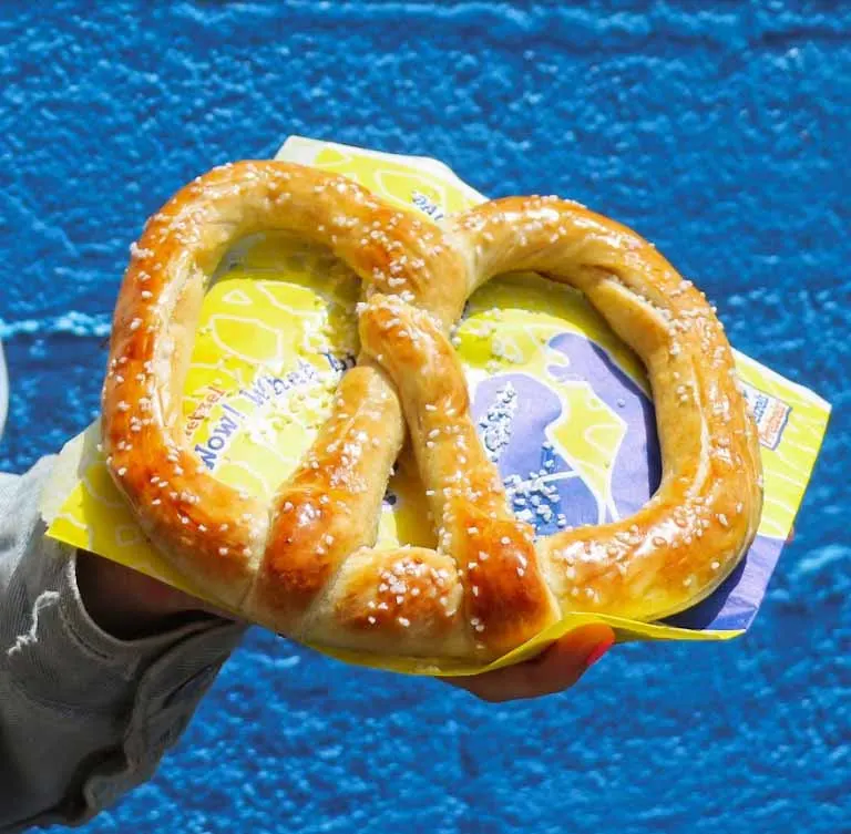 Wetzel&rsquo;s Pretzels National Pretzel Day FREE Pretzels for All