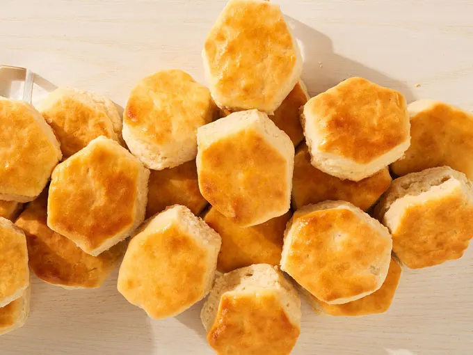 Cracker Barrel Free Biscuits on May 14