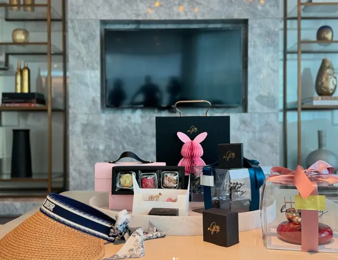 Mooncakes Vancouver 2024 + Restaurant Specials: Where to Buy, Flavours, Price