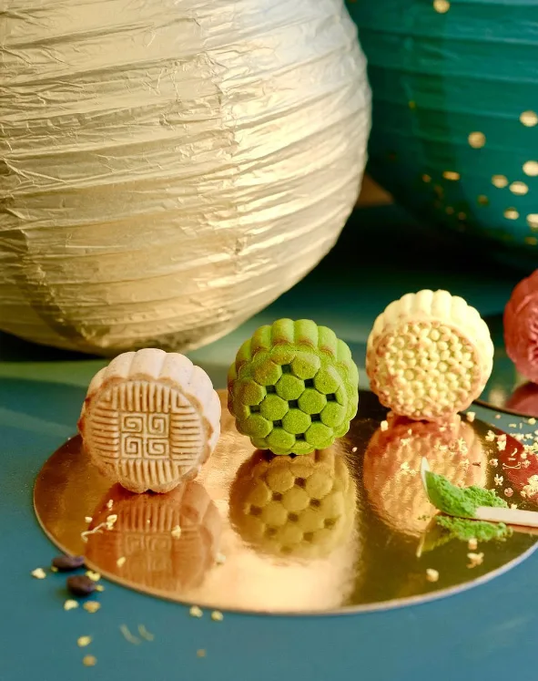 Mooncakes Vancouver 2024 + Restaurant Specials: Where to Buy, Flavours, Price
