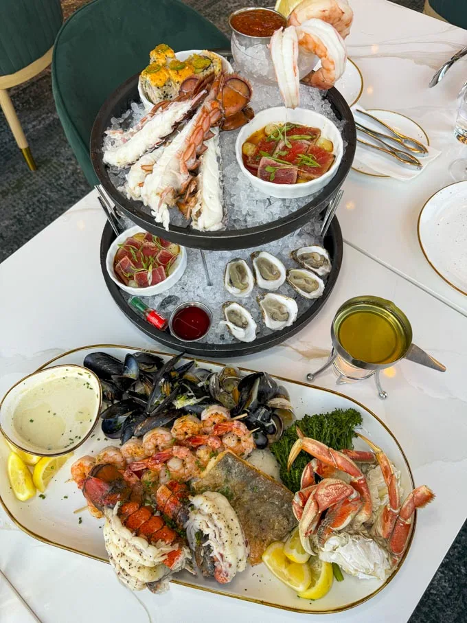 Bow & Stern Opens at The Amazing Brentwood