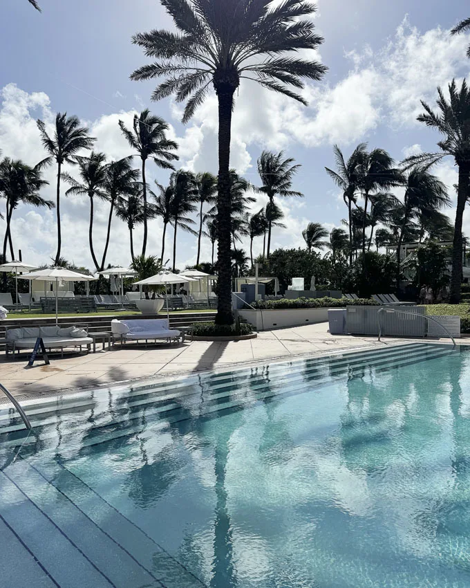 Fontainebleau Miami Beach: An Iconic Escape with a Showstopping Pool