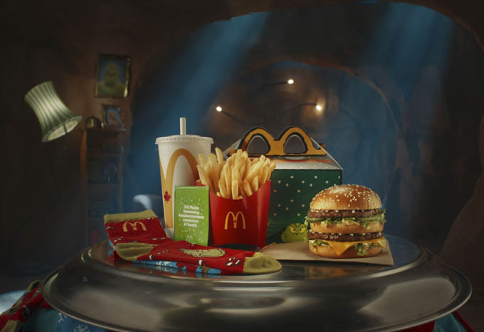 McDonald’s NEW Festive Grinch-Inspired Holiday Menu