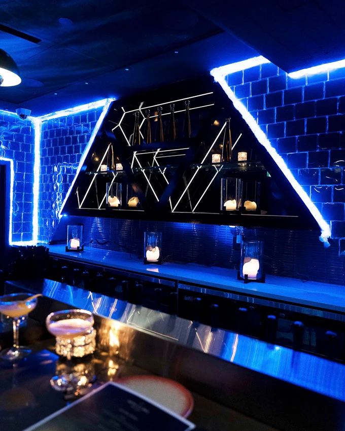 Hotel Belmont Vancouver: Frost & Fable Ice Cave Pop-Up Cocktail Bar