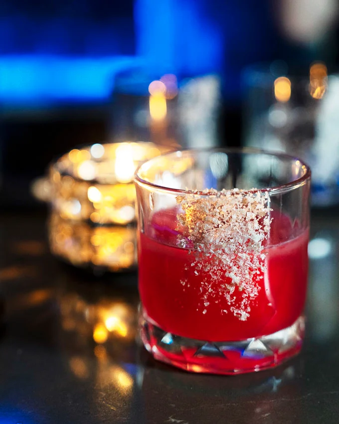 Hotel Belmont Vancouver: Frost & Fable Ice Cave Pop-Up Cocktail Bar