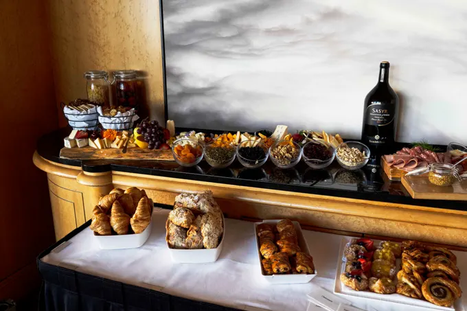 Sunday Brunch Buffet at Pan Pacific Vancovuer