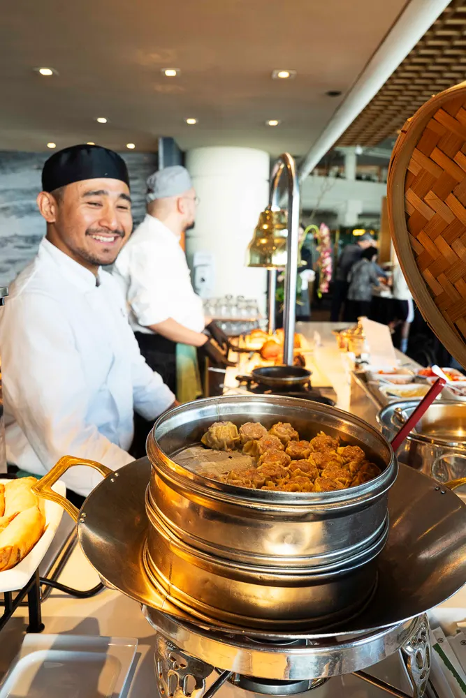 Sunday Brunch Buffet at Pan Pacific Vancovuer