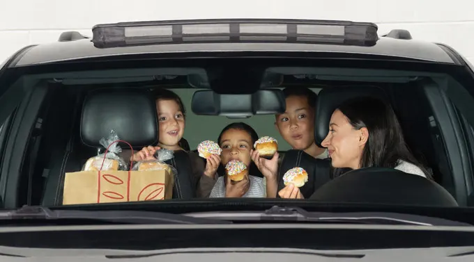 COBS Bread Launches Carbpool with Free Fun Buns