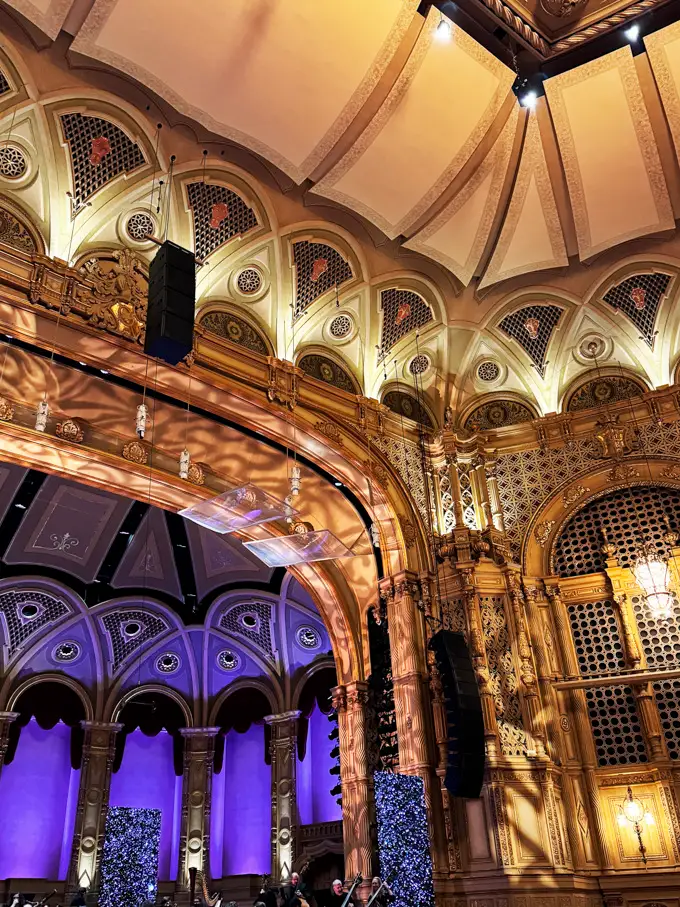 Orpheum Theatre in Vancouver: Food and Drink Options