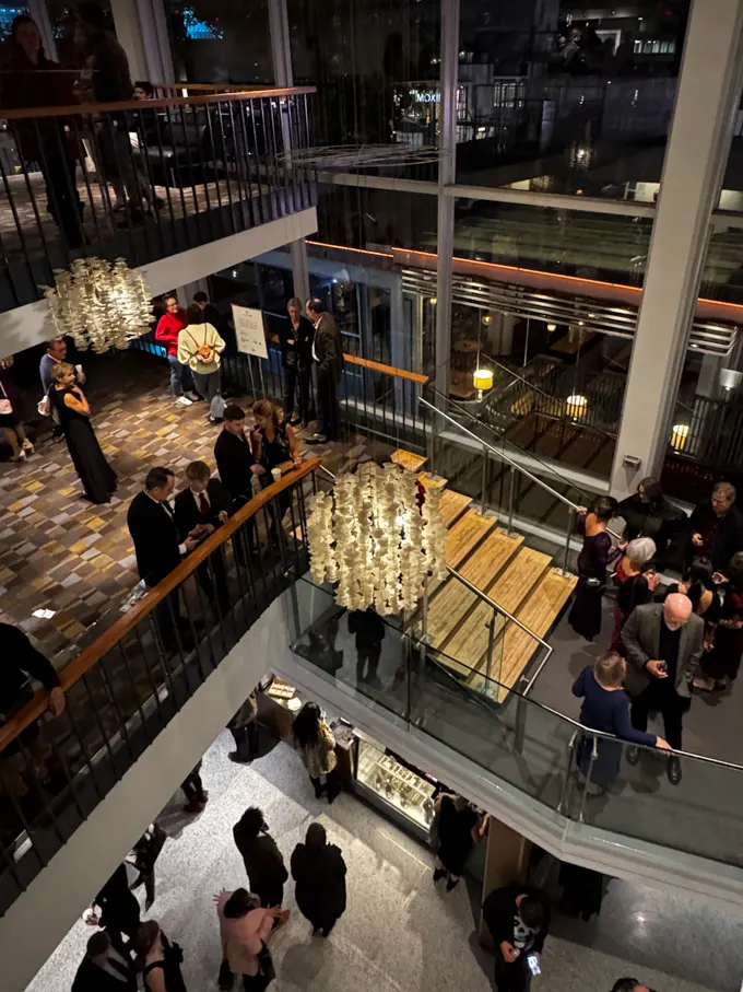 Queen Elizabeth Theatre, Vancouver: Food and Drink Options